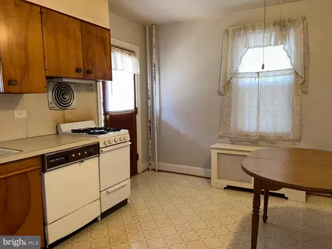 1054 Broadway Blvd, Reading, PA 19607 photo 11