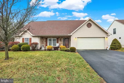 101 S Cacoosing Dr, Reading, PA 19608