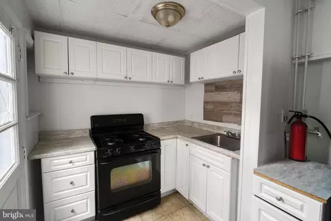 756 Lance Pl, Reading, PA 19604 photo 8