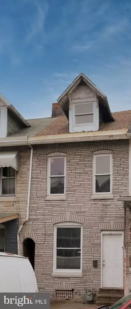 756 Lance Pl, Reading, PA 19604 photo 2
