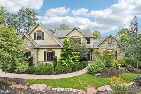 36 Stonehill Dr, Mohnton, PA 19540