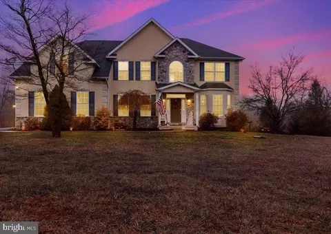 3 Princess Ct, Birdsboro, PA 19508 photo 2