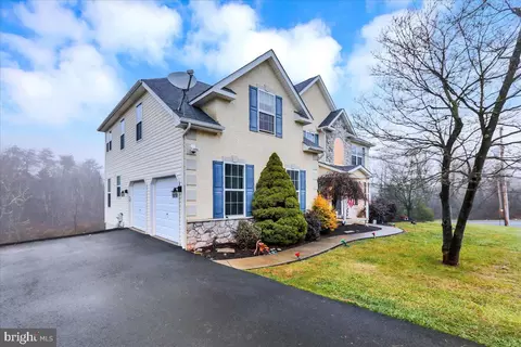 3 Princess Ct, Birdsboro, PA 19508 photo 4