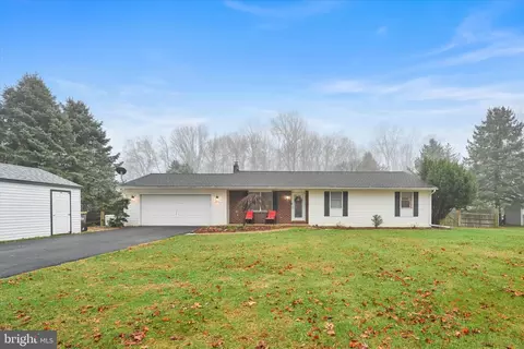 55 Conrad Rd, Fleetwood, PA 19522