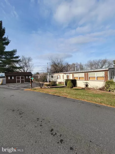 52 A Keystone Rd, Reading, PA 19606