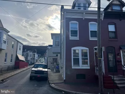 1428 Muhlenberg St, Reading, PA 19602