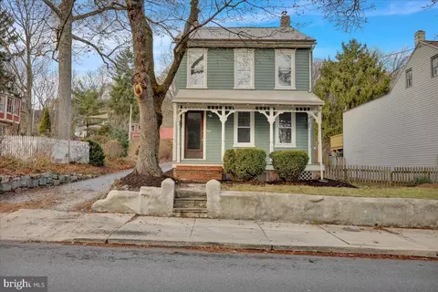 225 Main St, Leesport, PA 19533