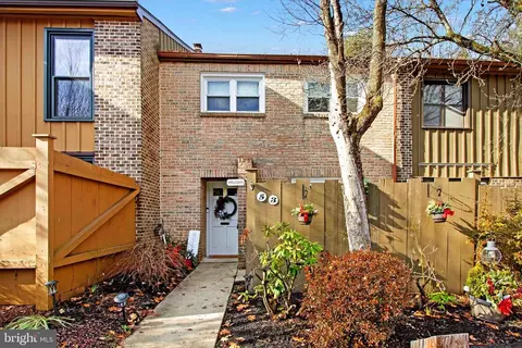53 Wood Cir, Reading, PA 19607