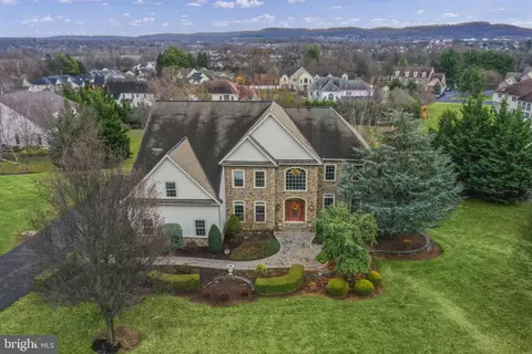 144 N Fairwood Ave, Sinking Spring, PA 19608