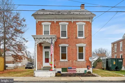 169 E Chestnut St, Bechtelsville, PA 19505