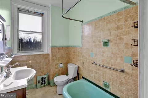 534 Centre Ave, Reading, PA 19601 photo 19