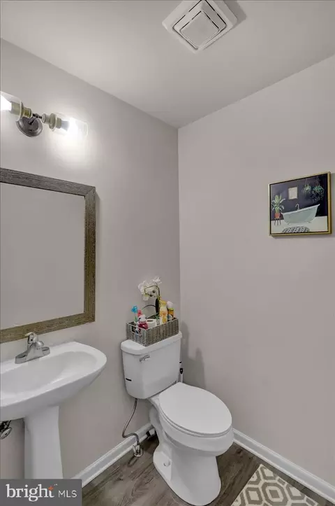 383 Oneida Dr, Reading, PA 19608 photo 11