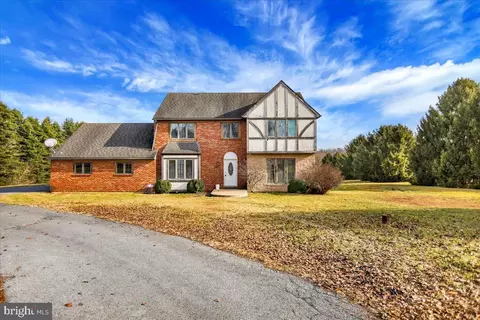 7443 Bernville Rd, Bernville, PA 19506