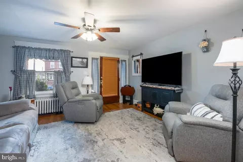 2315 Spring St, Reading, PA 19609 photo 5