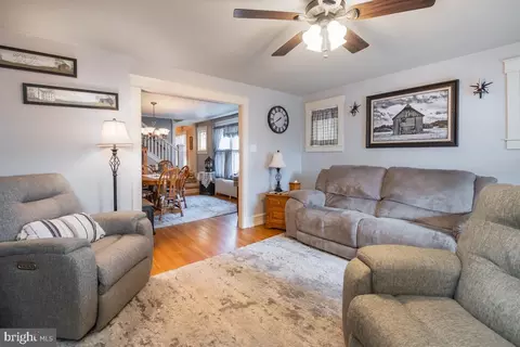 2315 Spring St, Reading, PA 19609 photo 4