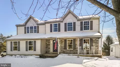 7 Hannibal Ln, Reading, PA 19605