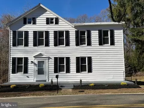 323 Schweitz Rd, Mertztown, PA 19539