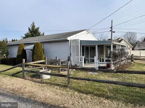 Exterior - 20 R Tyrone Ave, Reading, PA 19607 photo 1 of 5
