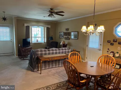 Living - 20 R Tyrone Ave, Reading, PA 19607 photo 1 of 1