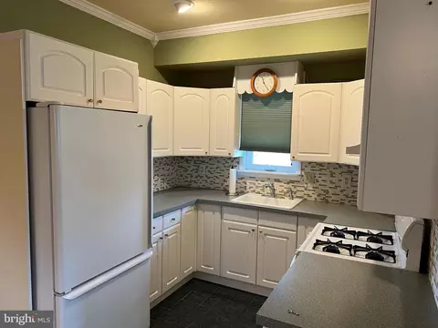 Kitchen - 20 R Tyrone Ave, Reading, PA 19607 photo 2 of 2