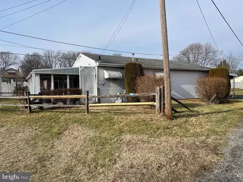 20 R Tyrone Ave, Reading, PA 19607