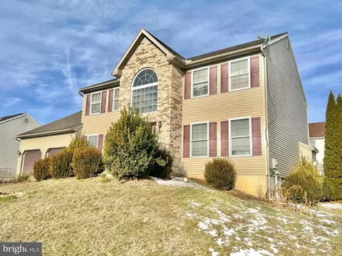 609 Georgia Ave, Reading, PA 19605