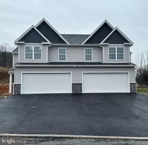 34 Rosalies Way, Temple, PA 19560