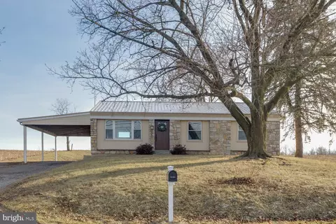 630 Frystown Rd, Myerstown, PA 17067