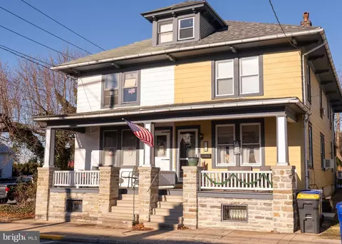 153 W Franklin St, Womelsdorf, PA 19567
