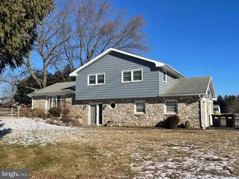 3213 W Phila Ave, Oley, PA 19547