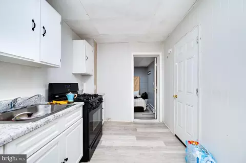 438 Locust St, Reading, PA 19604 photo 9