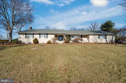 37 Meadow Hill Dr, Bernville, PA 19506