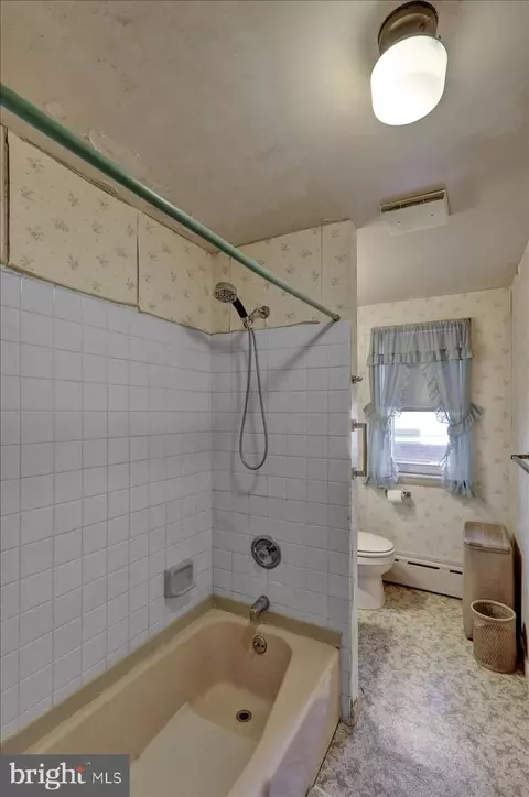 Bath - 51 Ralph Ave, Reading, PA 19608 photo 2 of 2