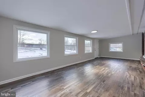 Living - 41 Moravian Schl Rd, Oley, PA 19547 photo 2 of 5