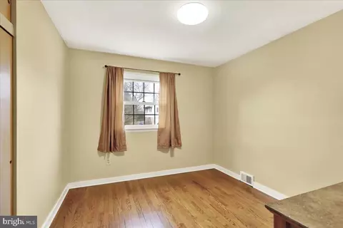 Bedroom - 140 Oberlin Ave, Reading, PA 19608 photo 3 of 3