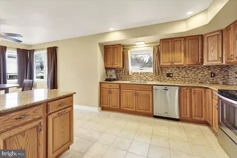 Kitchen - 140 Oberlin Ave, Reading, PA 19608 photo 1 of 3