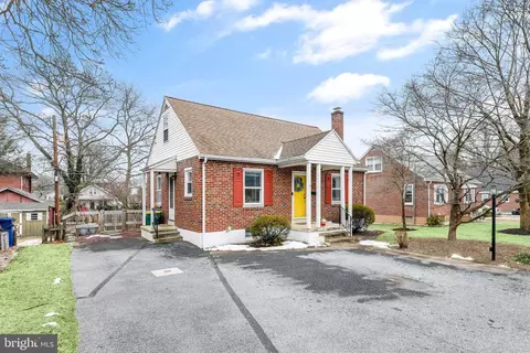 Exterior - 111 N Dwight St, Reading, PA 19609 photo 3 of 9