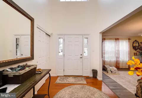 Entry Way - 35 Harry Ave, Reading, PA 19607 photo 1 of 13