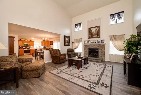 Entry Way - 35 Harry Ave, Reading, PA 19607 photo 7 of 13