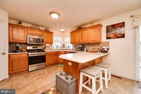 Kitchen - 35 Harry Ave, Reading, PA 19607 photo 4 of 4