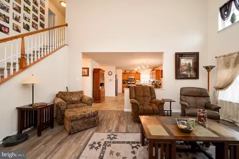 Entry Way - 35 Harry Ave, Reading, PA 19607 photo 8 of 13