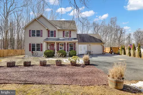 777 Mountain View Rd, Reading, PA 19607 photo 2