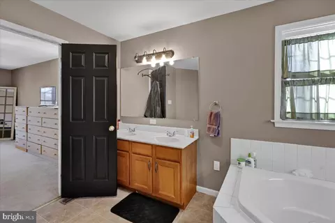 777 Mountain View Rd, Reading, PA 19607 photo 18