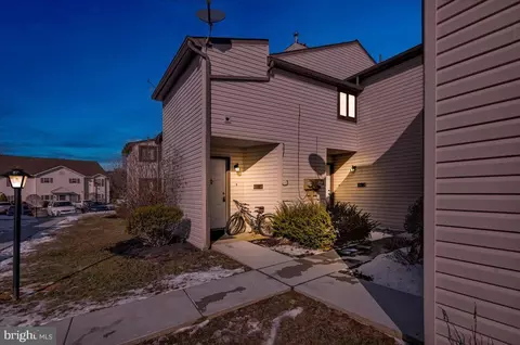 46 4 Holly Dr, Reading, PA 19606