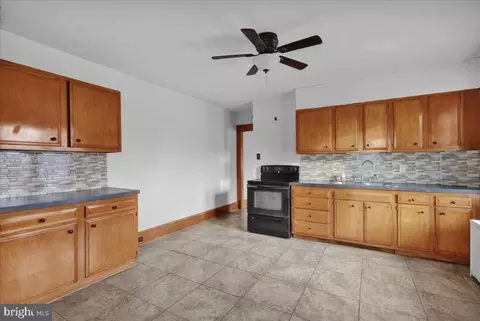 100 N Sterley St, Reading, PA 19607 photo 13