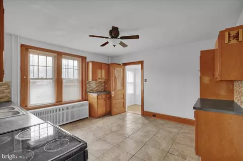 100 N Sterley St, Reading, PA 19607 photo 12