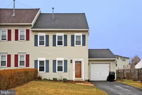 214 Adams Dr, Womelsdorf, PA 19567