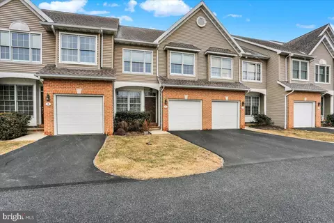 4 Wyomissing Ct, Reading, PA 19610