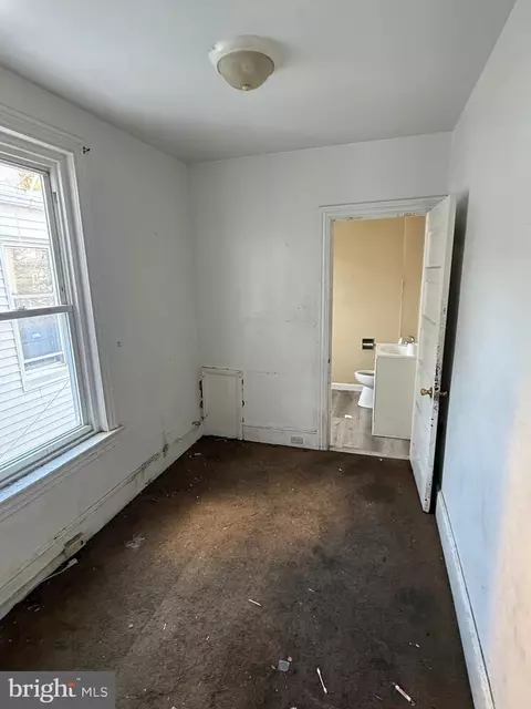 Bedroom - 1017 Green St, Reading, PA 19604 photo 1 of 5