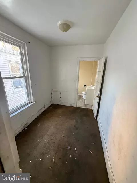 Bedroom - 1017 Green St, Reading, PA 19604 photo 5 of 5